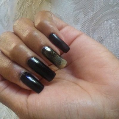 Knails