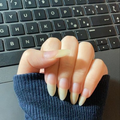 Long nails and hands care - Nailslong.com